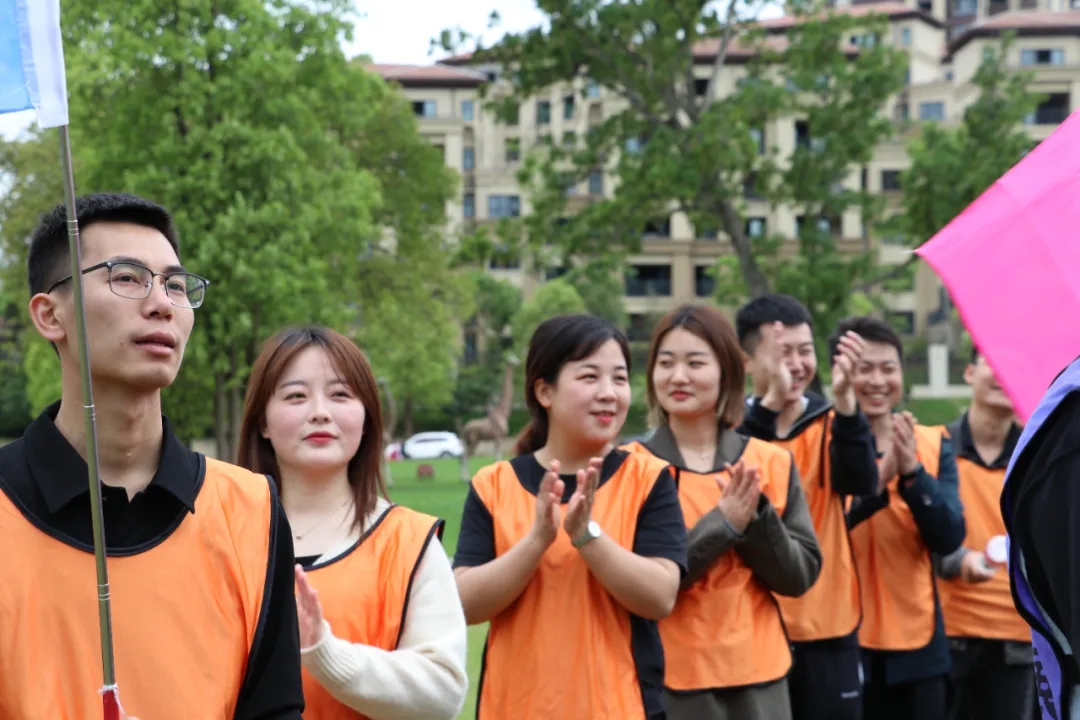 1619680524315457.jpg 640.webp (3).jpg