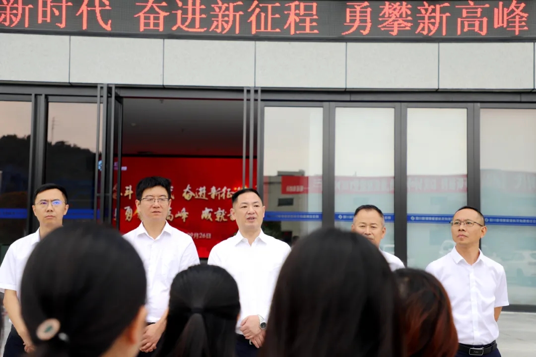 1632976848448876.jpg 640.webp.jpg